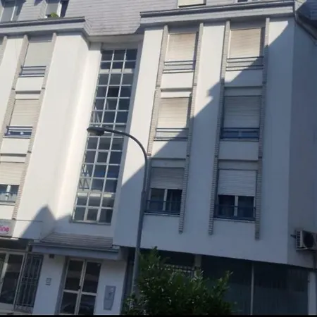 City Center Vesna Apartment